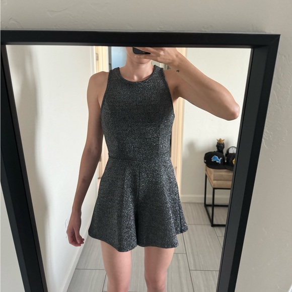 Shorts romper - Picture 2 of 2